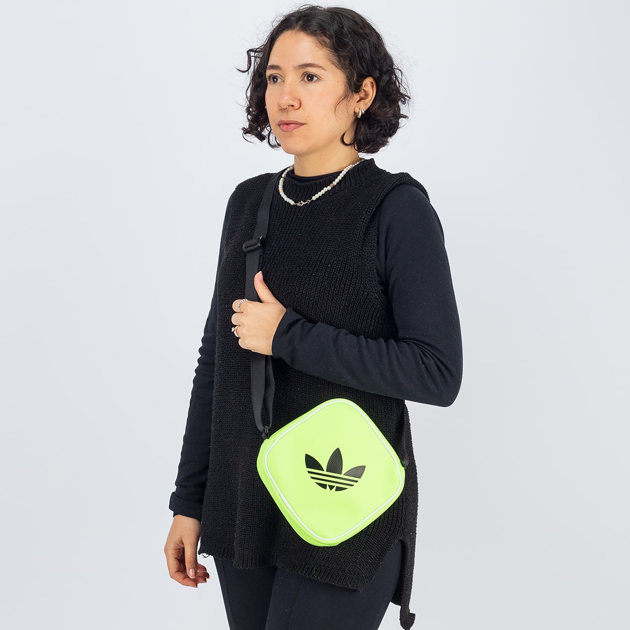 Bolsa adidas AC D Bag Signal Green JX0255