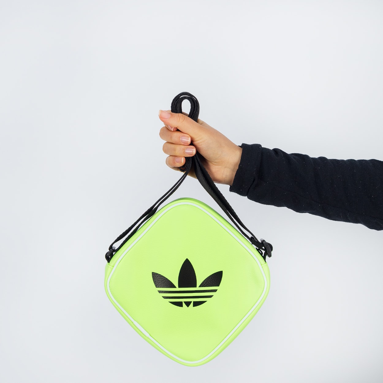 Bolsa adidas AC D Bag Signal Green JX0255