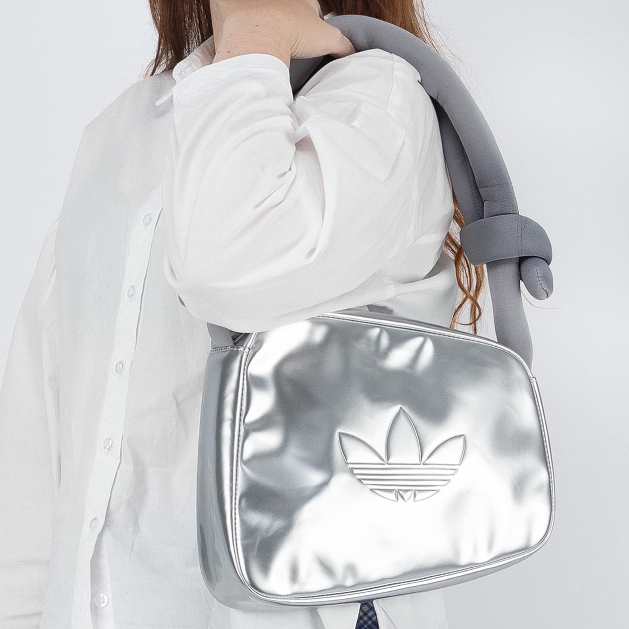 Bolsa adidas Airliner Silver Metallic JC6016
