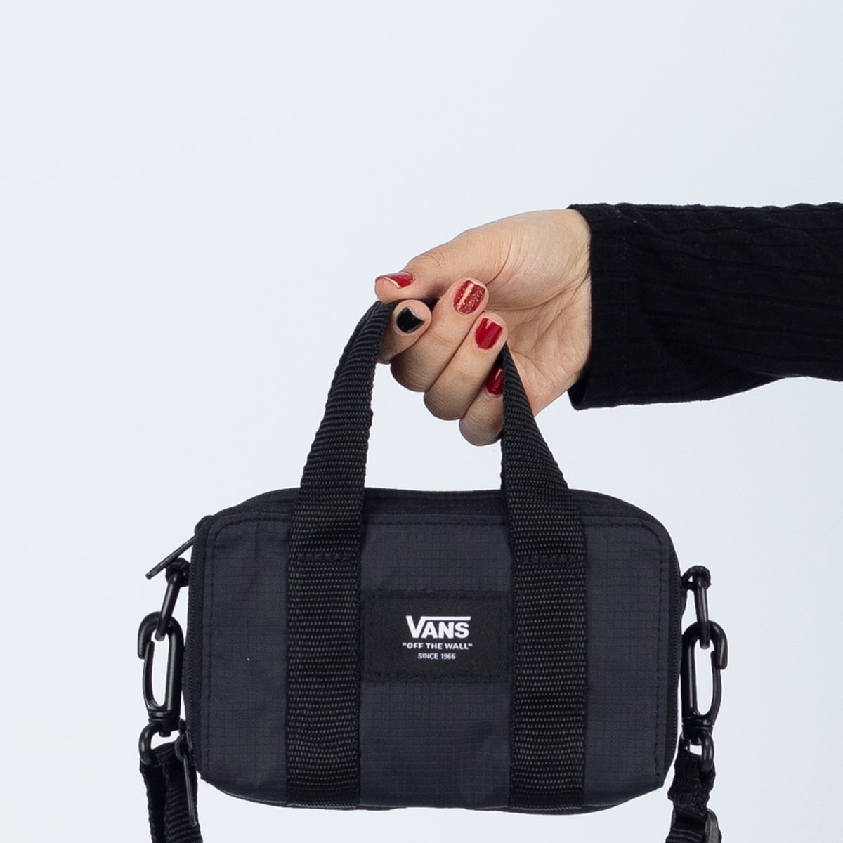 Bolsa Vans Block Wallet Bag Black VN000HRXBLK Bolsa vans block wallet bag black vn000hrxblk