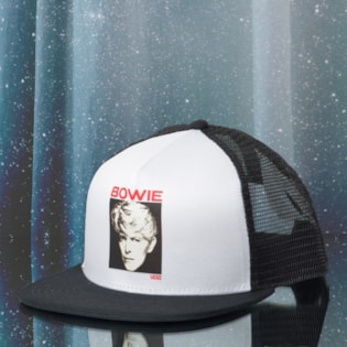 Boné Vans David Bowie White Black VN0A3I4FYB2 Boné Vans David Bowie White Black VN0A3I4FYB2