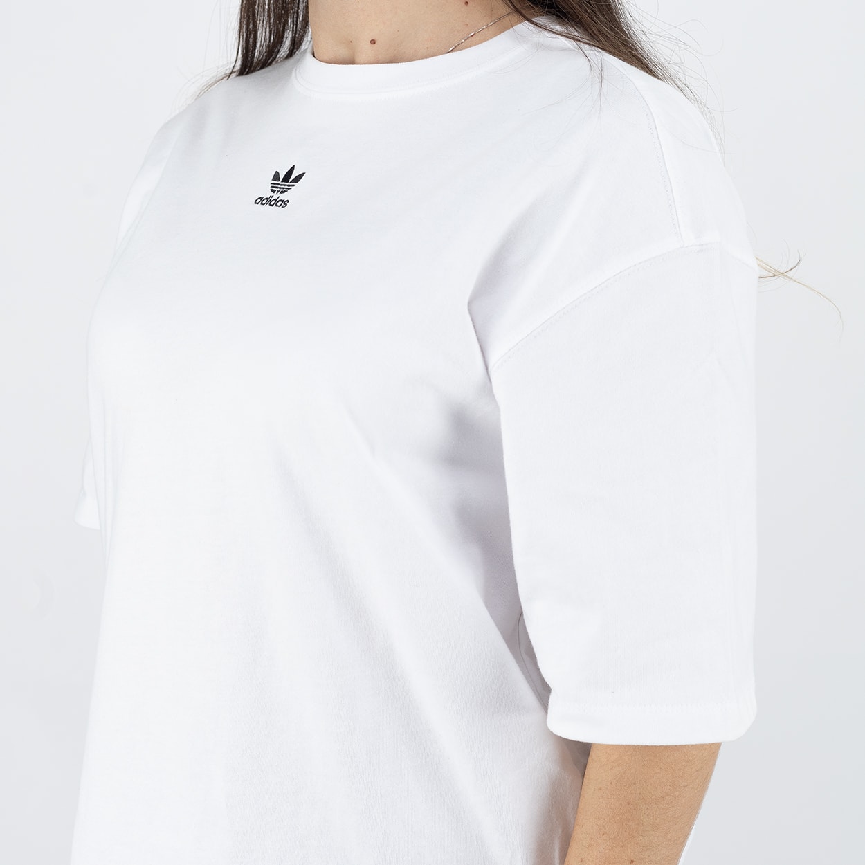 Camiseta adidas Essentials Boyfriend White JC8967