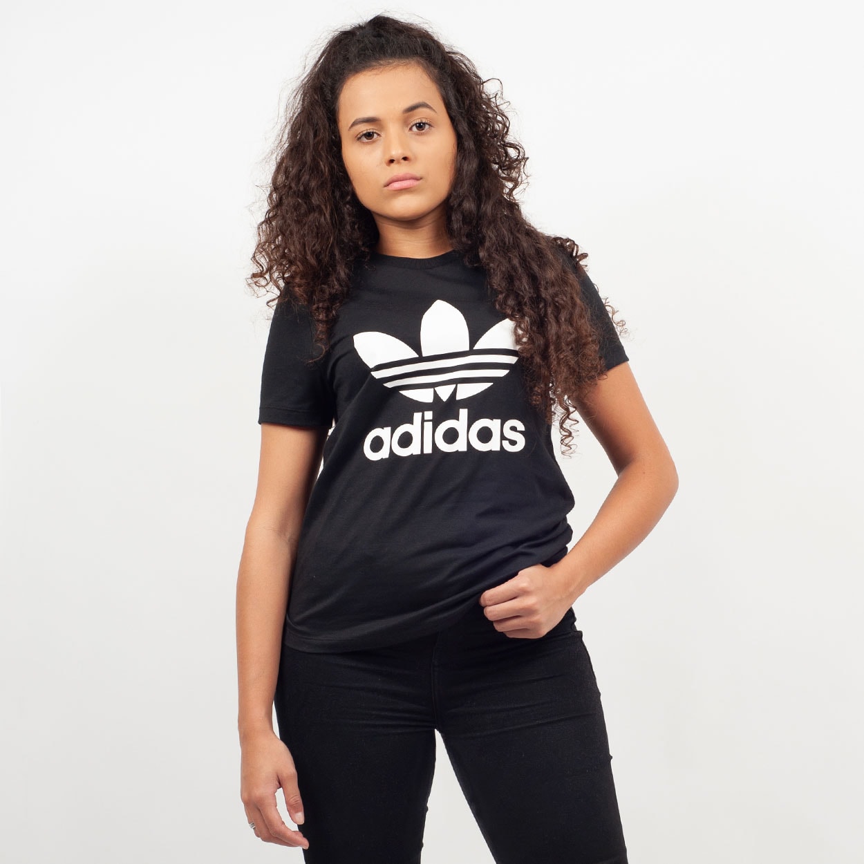 camiseta feminina adidas trefoil