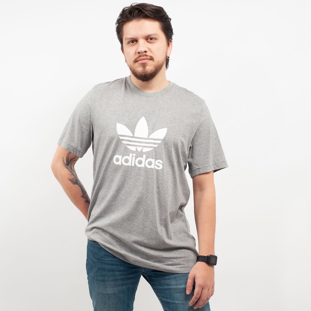 camiseta adidas cinza masculina