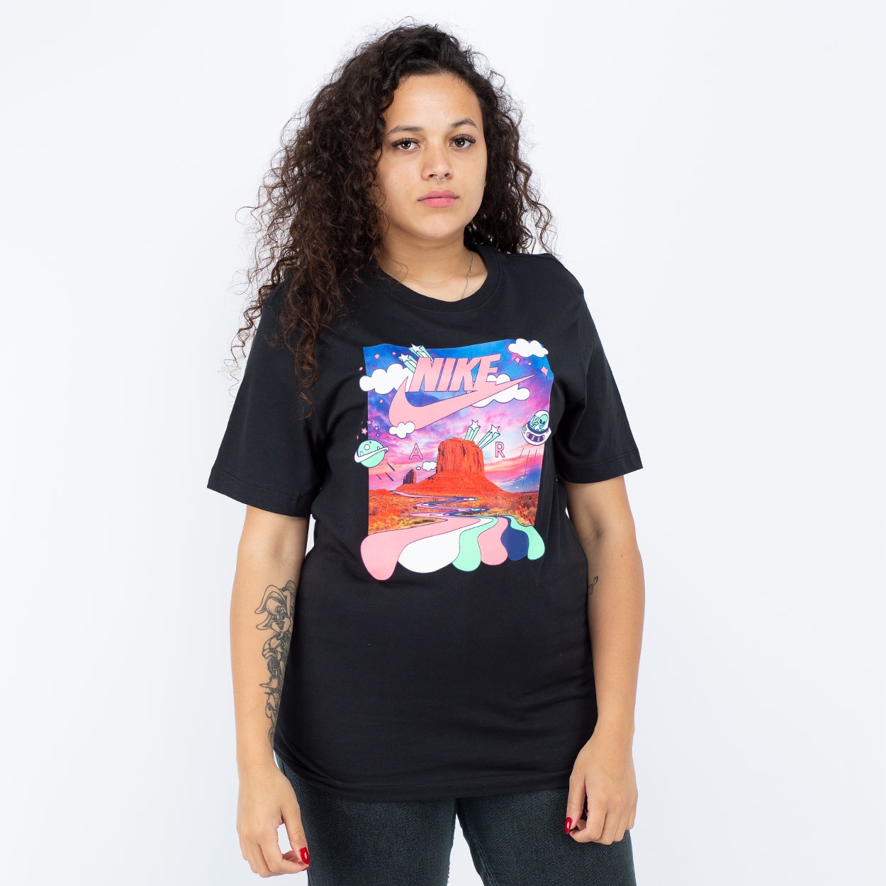 camiseta nike pride