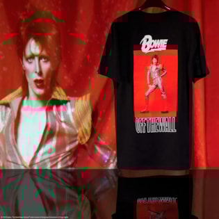 Camiseta Vans David Bowie Manga Curta Ziggy Stardustt SS Black VN0A3WCPBLK Camiseta Vans David Bowie Manga Curta Ziggy Stardustt SS Black VN0A3WCPBLK