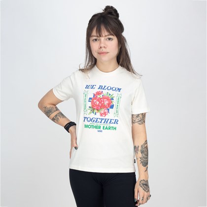 Camiseta Vans Earth Day Eco Positivity Tee Girl Marshmallow VN0A7RS7FS8
