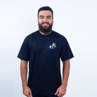 Camiseta Vans Masculina Classic Og Skunk Black VNBA3VZYBLK Camiseta Vans Masculina Classic Og Skunk Black VNBA3VZYBLK