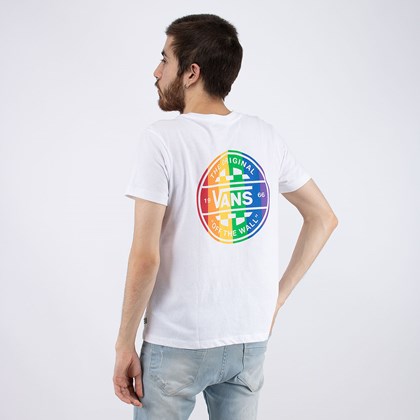 Camiseta Vans Pride Collection Prism Crew II White VN0A5EUQWHT