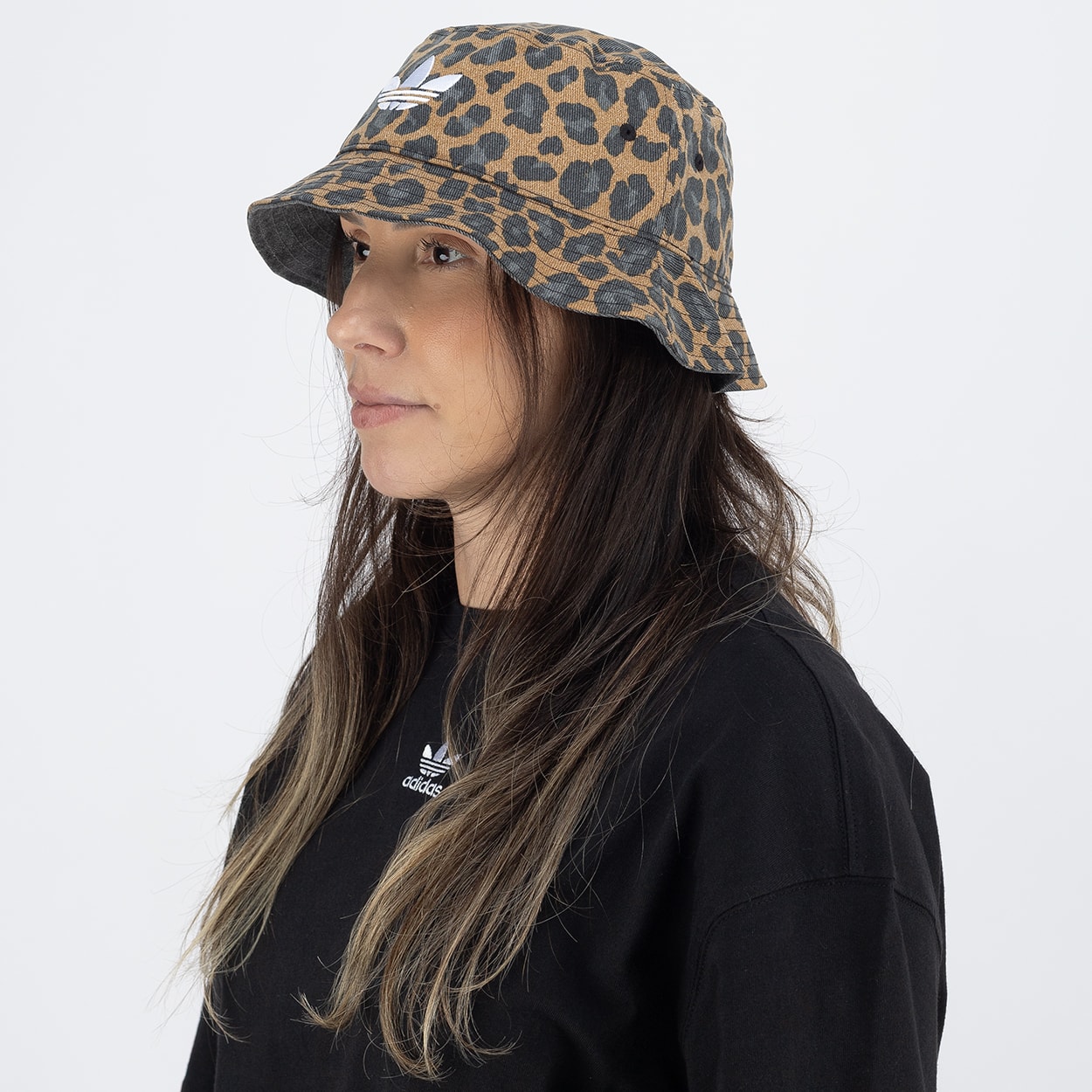 Chapéu adidas Leo Bucket Bronze Strata Black JX0603