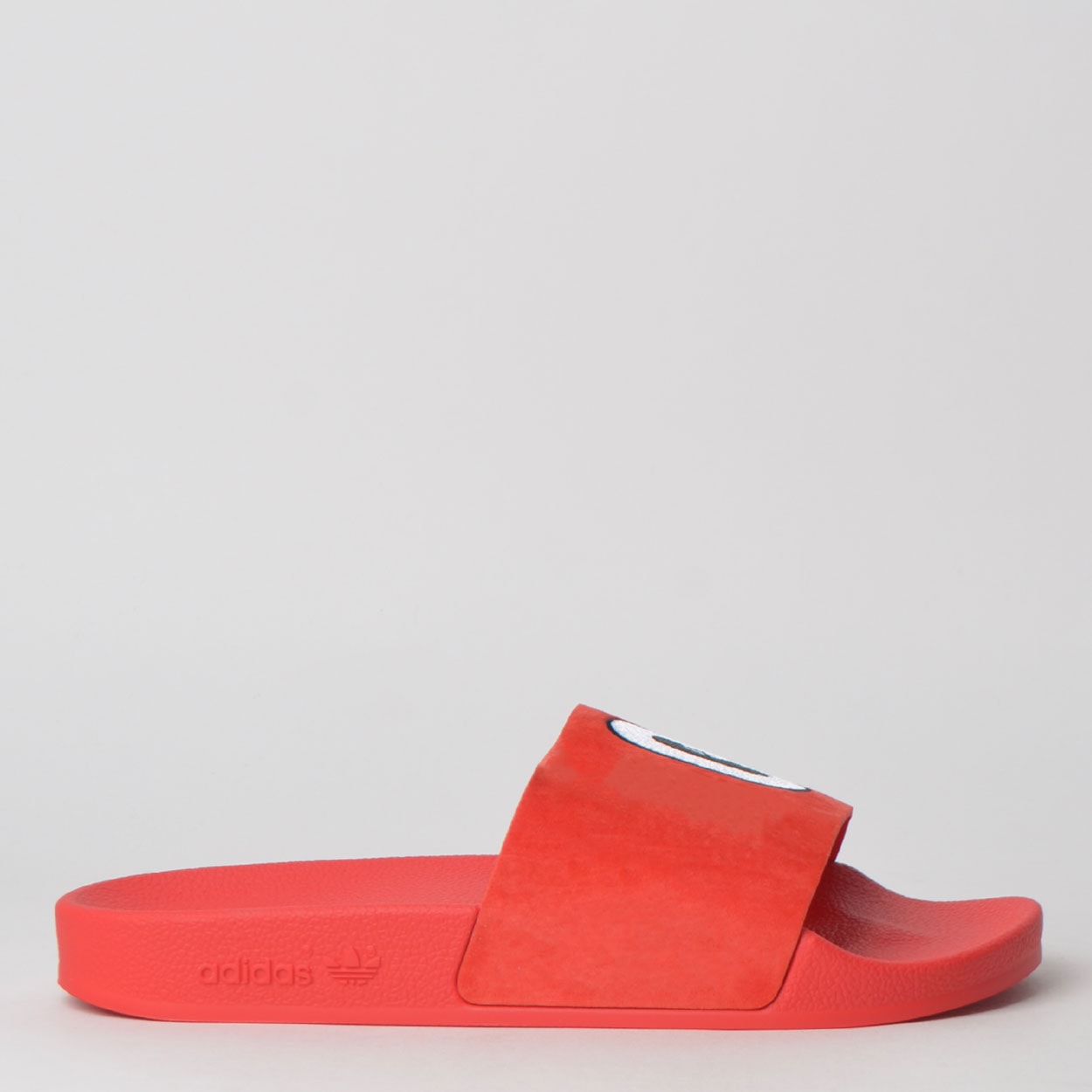 chinelo adidas vermelho e branco