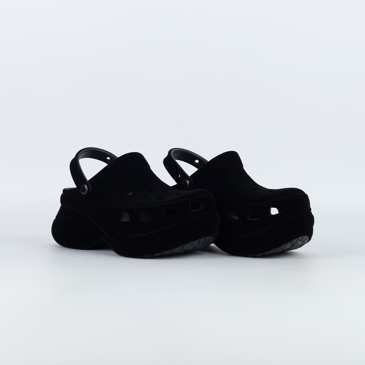 その他 K Clog Crocs Bae Velvet Black 211919-001