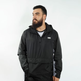 Jaqueta Corta Vento Vans Masculina OTW Distort Anorak Black VN0A3W29BLK Jaqueta Corta Vento Vans Masculina OTW Distort Anorak Black VN0A3W29BLK