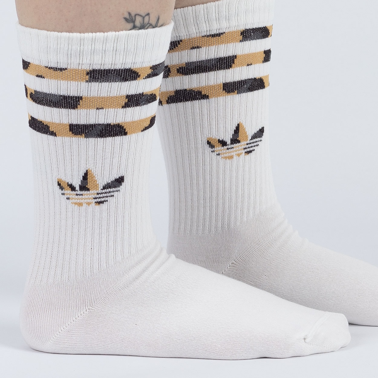 Meia adidas Leo Crew Bronze Strata Black JV7855