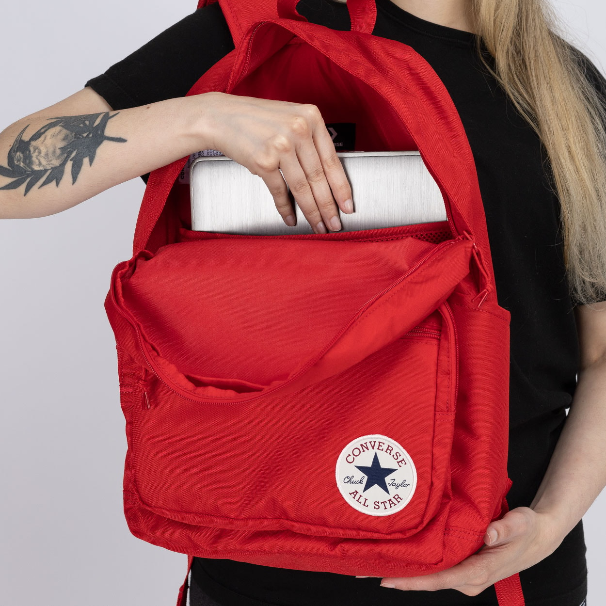 Mochila converse outlet vermelha