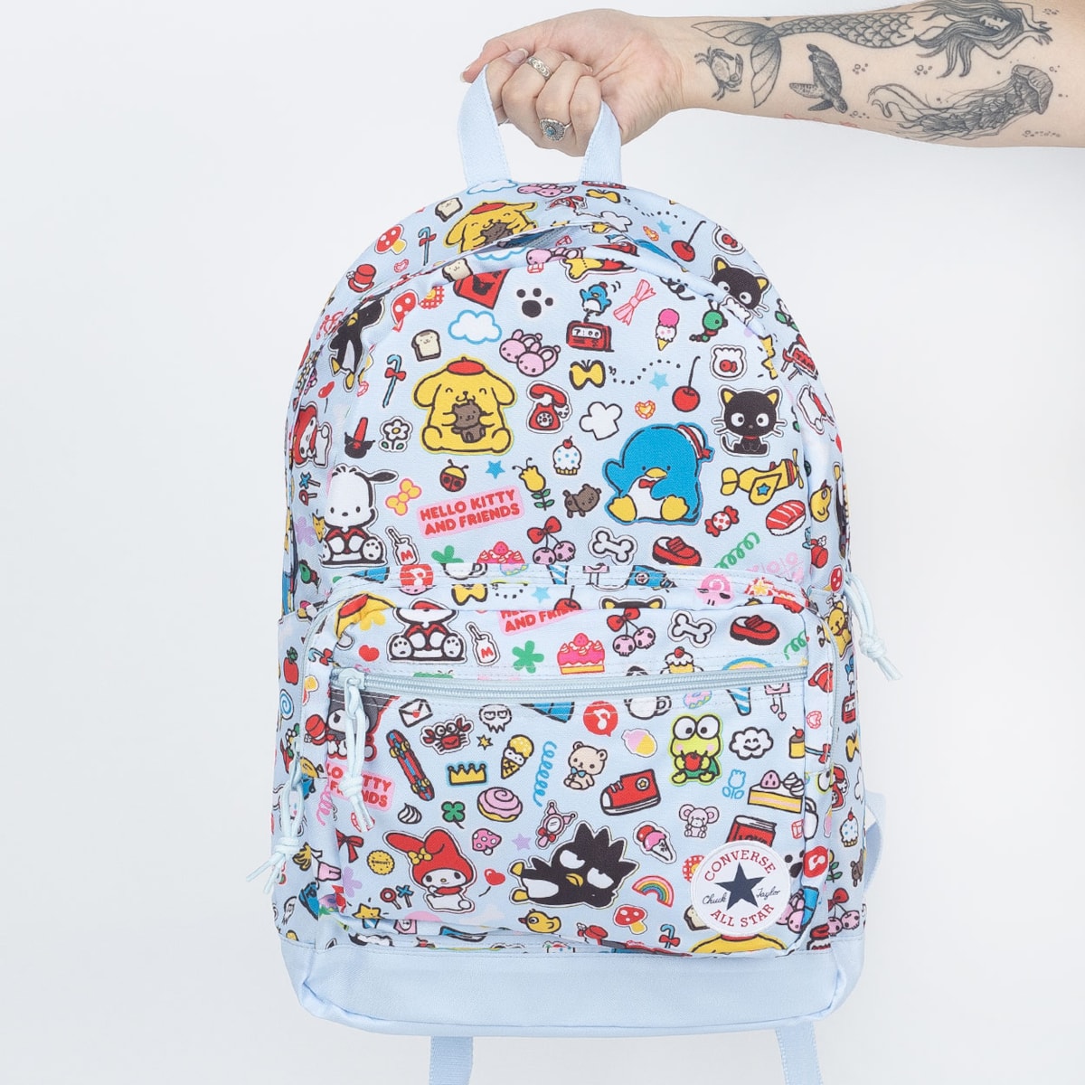 Mochila Converse Hello Kitty Go 2 White Light Grey WA5874W6A Mochila Converse Hello Kitty Go 2 White Light Grey WA5874W6A