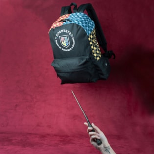 Mochila Vans Harry Potter Hogwarts Backpack Black VN0A47S3UXC Mochila Vans Harry Potter Hogwarts Backpack Black VN0A47S3UXC