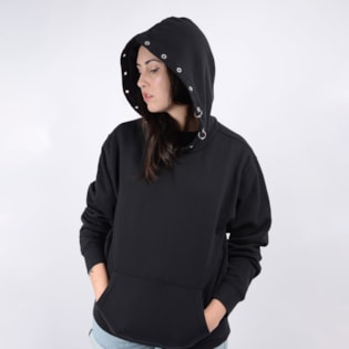 Moletom Vans Sandy Liang Feminino Capuz BF Hoodie Black VN0A4MX4BLK Moletom Vans Sandy Liang Feminino Capuz BF Hoodie Black VN0A4MX4BLK