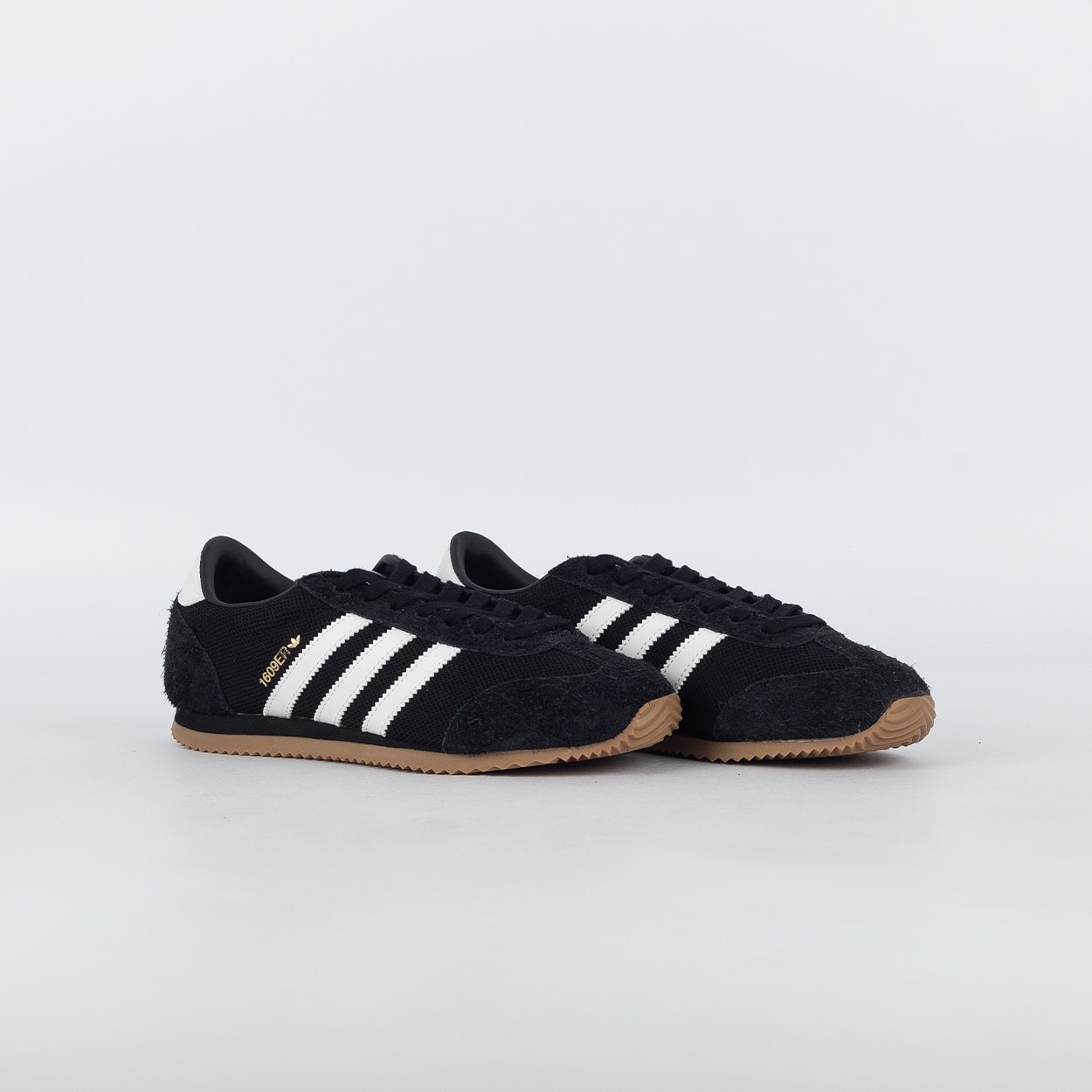Tênis adidas 1609er RS Chalk White Core Black Crystal White KI9861