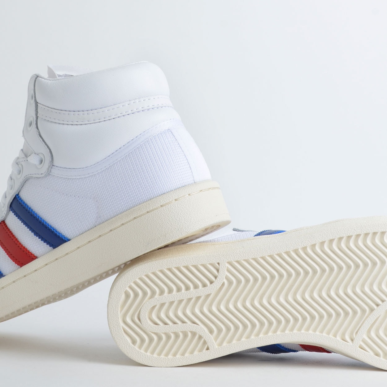 loja adidas americana