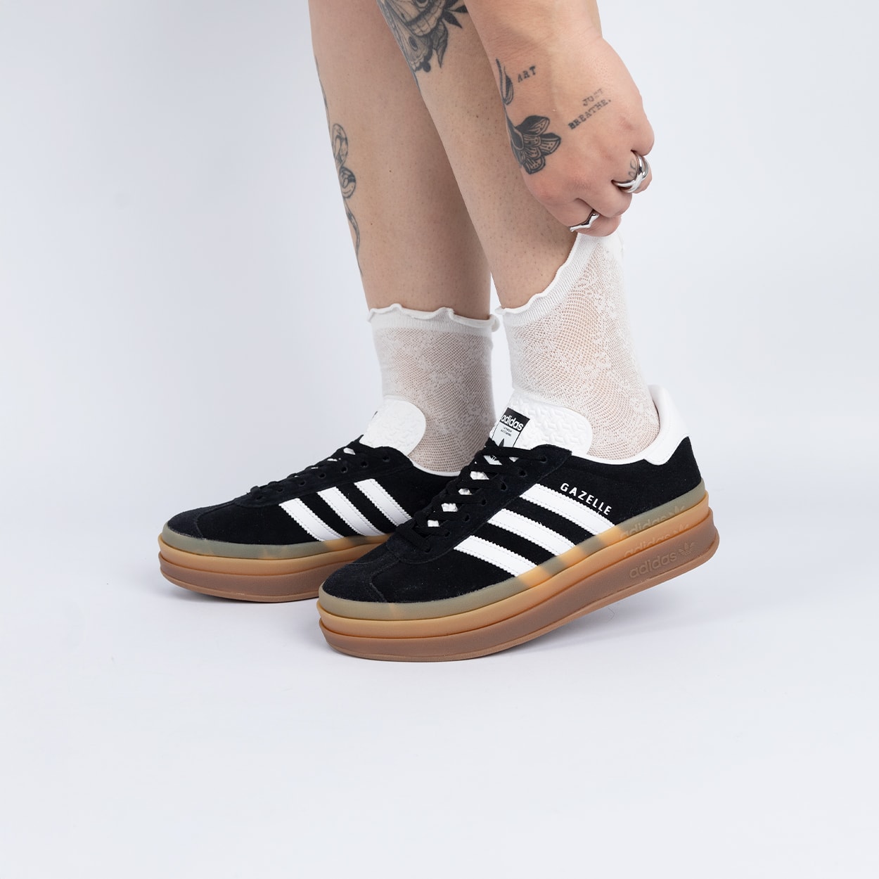 Tênis adidas Gazelle Bold Core Black White IE0876
