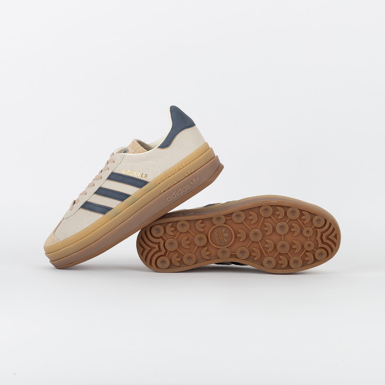 Tênis adidas Gazelle Bold Cream White Night Indigo JQ5126