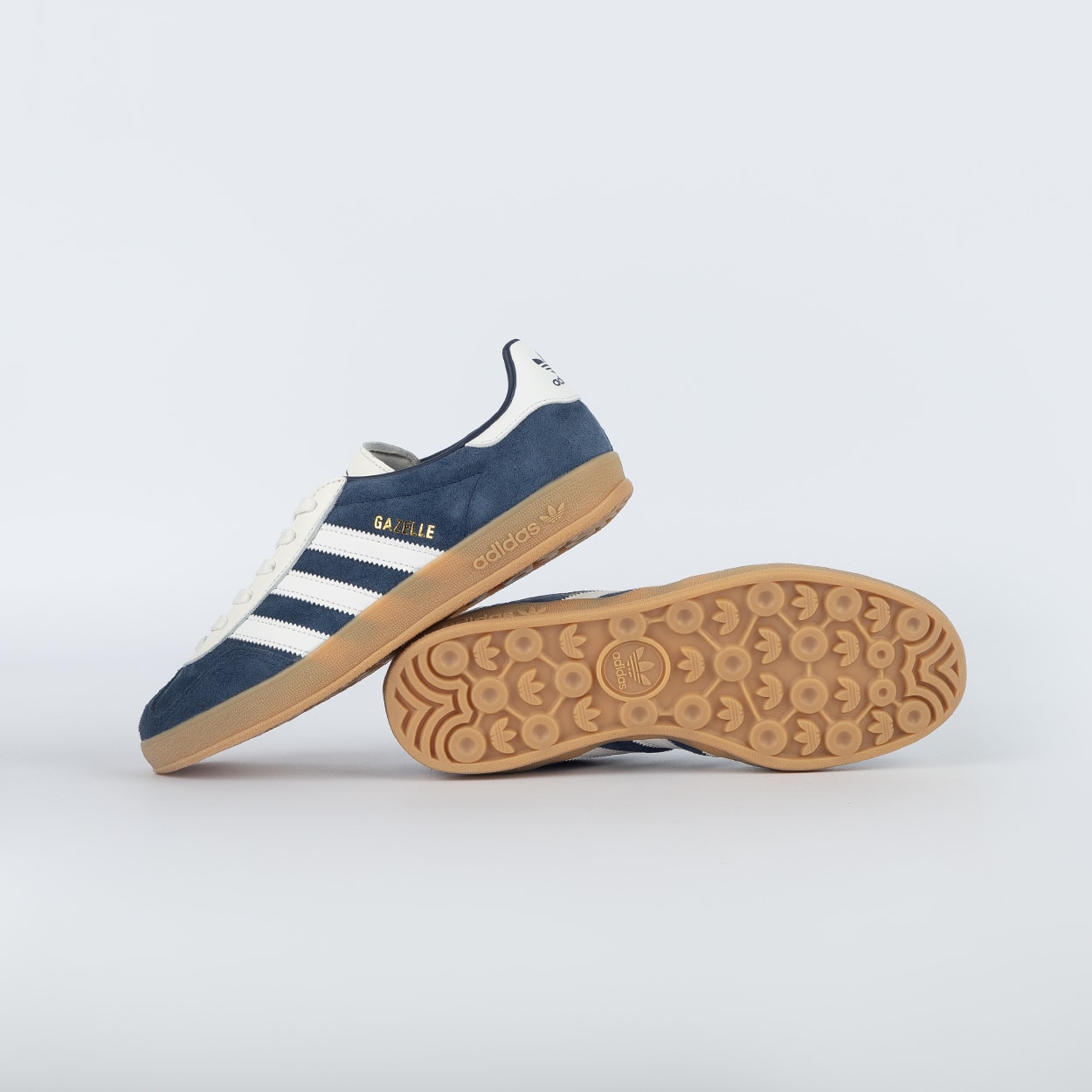 Tênis adidas Gazelle Indoor Night Indigo Core White Gum IH9650