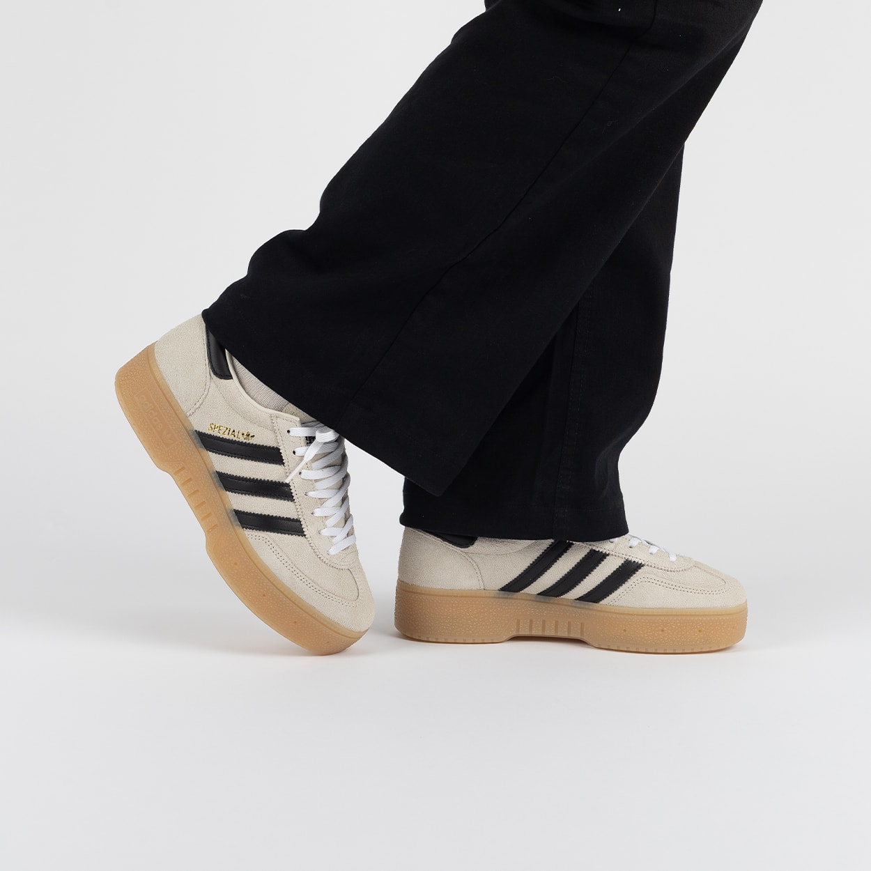 Tênis adidas Handball Spezial Bold Alumina Core Black Gum IH9190