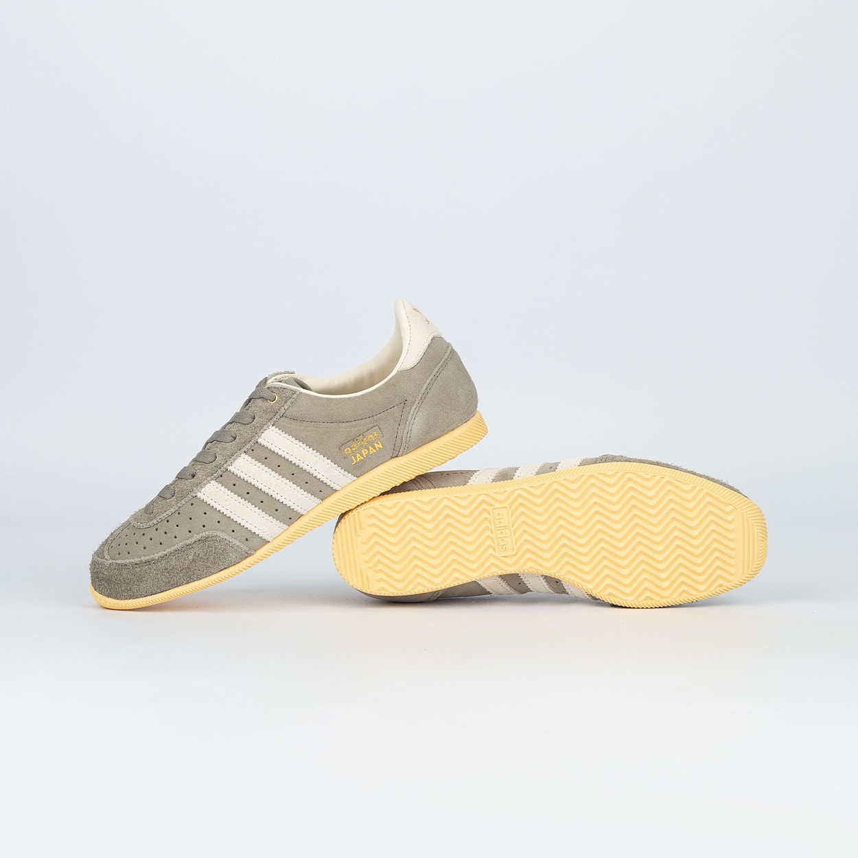 Tênis adidas Japan Clay Cream White Gold Metallic KJ6154