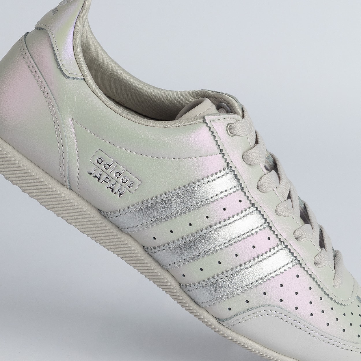 Tênis adidas Japan Grey One Supplier Colour Chalk Pearl IH1605