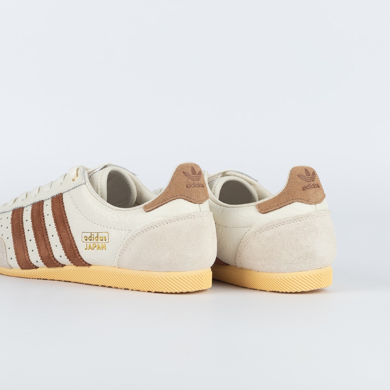 Tênis adidas Japan Off White Dusky Bronze Brown Desert IH1600