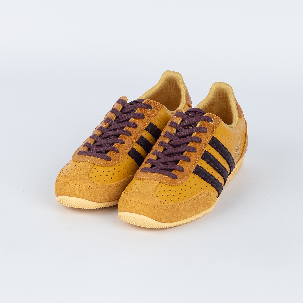 Tênis adidas Japan Preloved Yellow Maroon Gold Metallic KJ6157