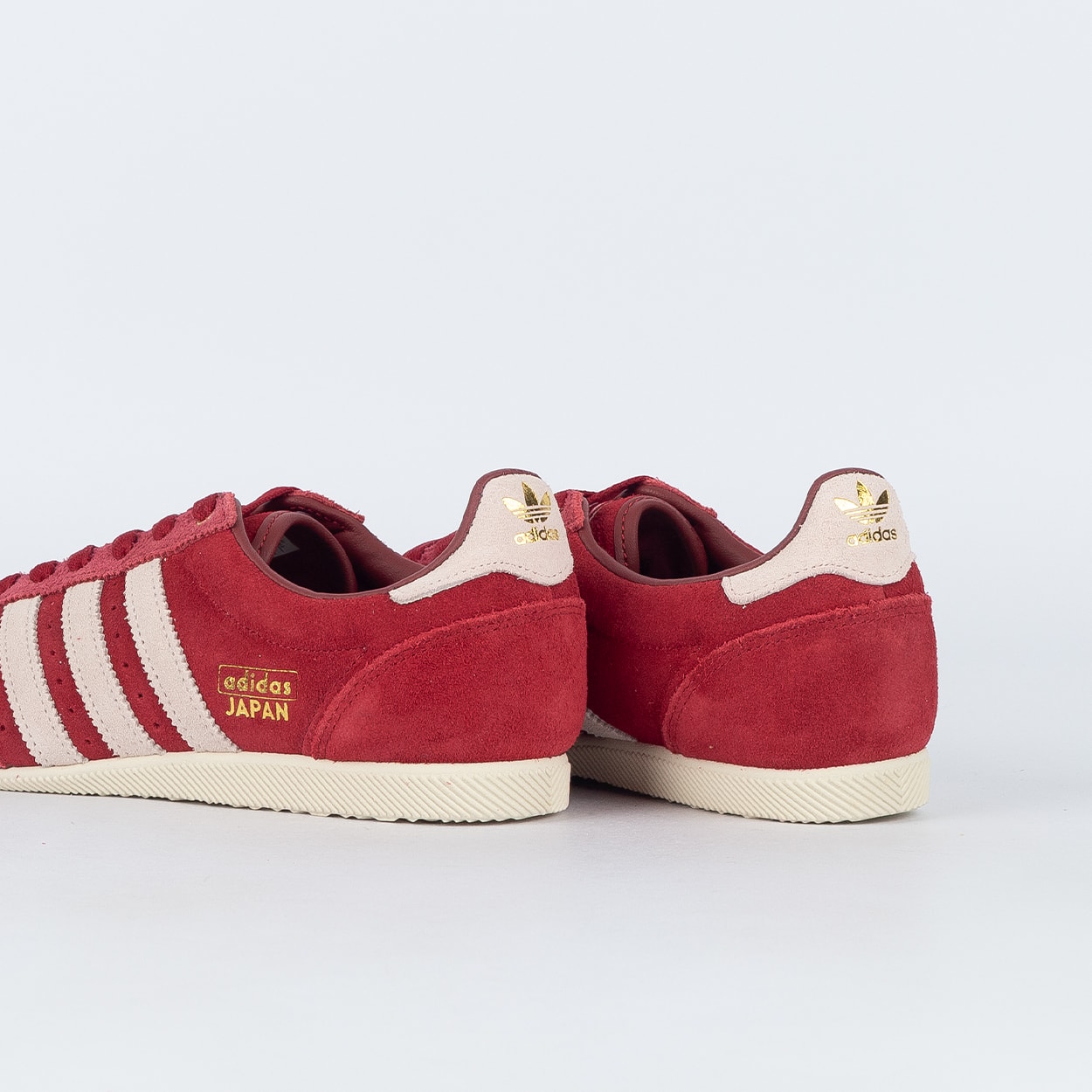 Tênis adidas Japan Team Victory Red Wonder Quartz Gold Metallic KJ6155