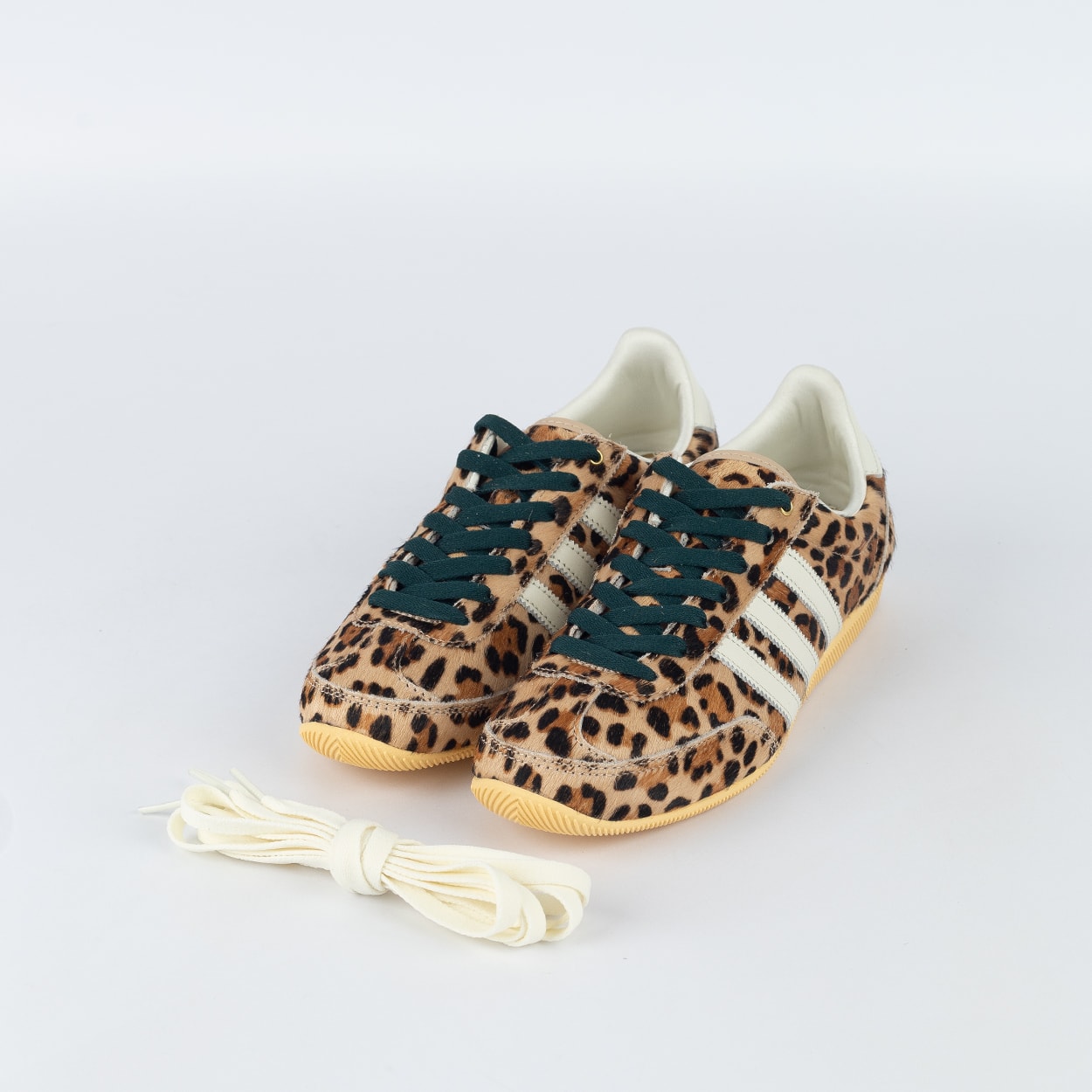 Tênis adidas Japan W Magic Beige Ivory Aurora Ivy KI6687