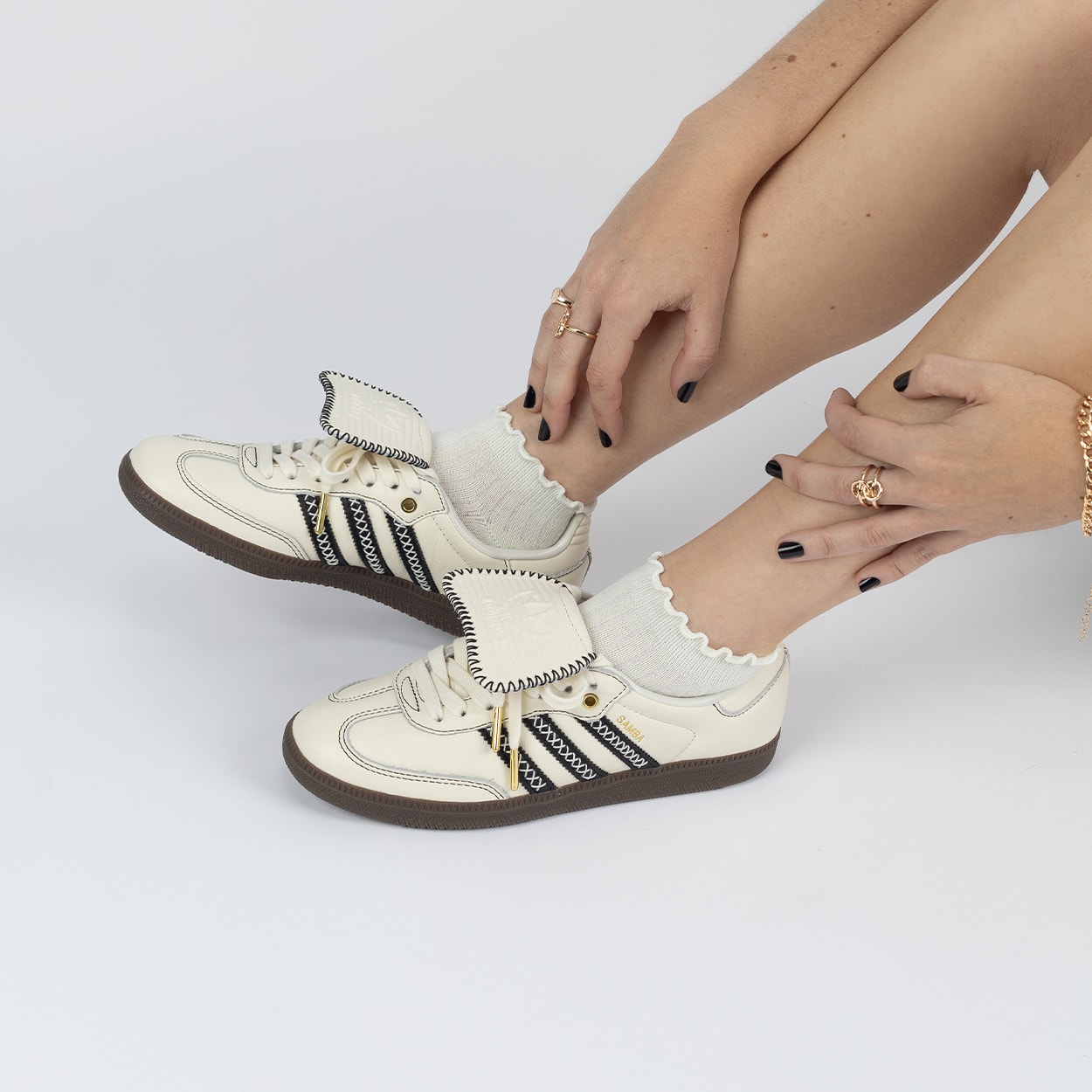Tênis adidas Samba LT Off White Core Black JQ7088