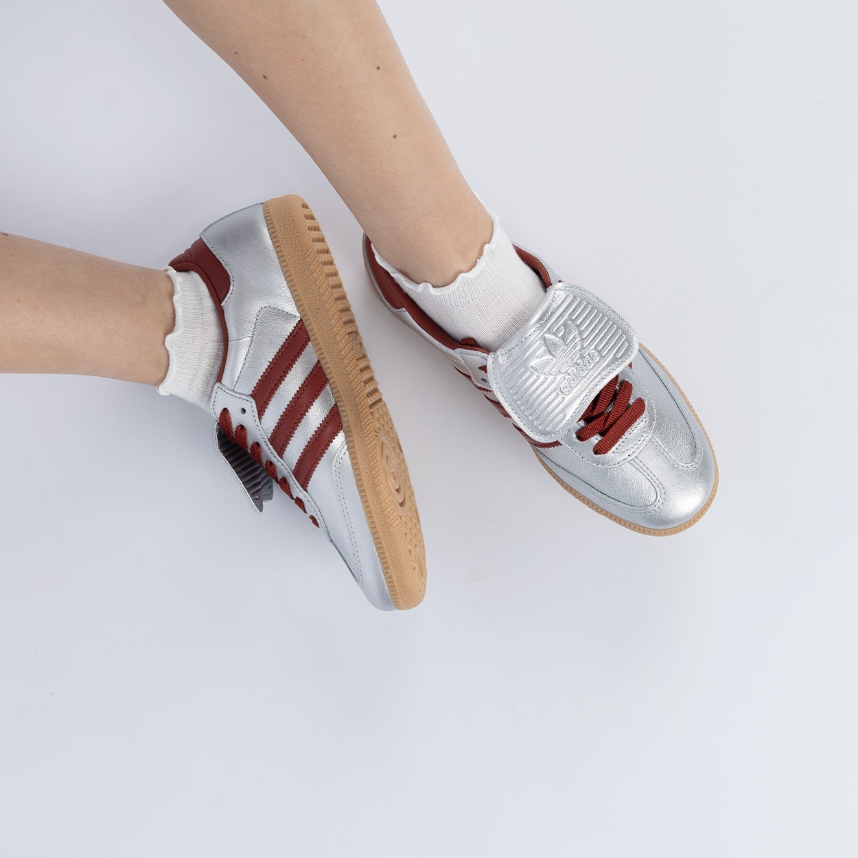 ミラバト Tênis adidas Samba LT Silver Metallic Preloved Ruby JH5707