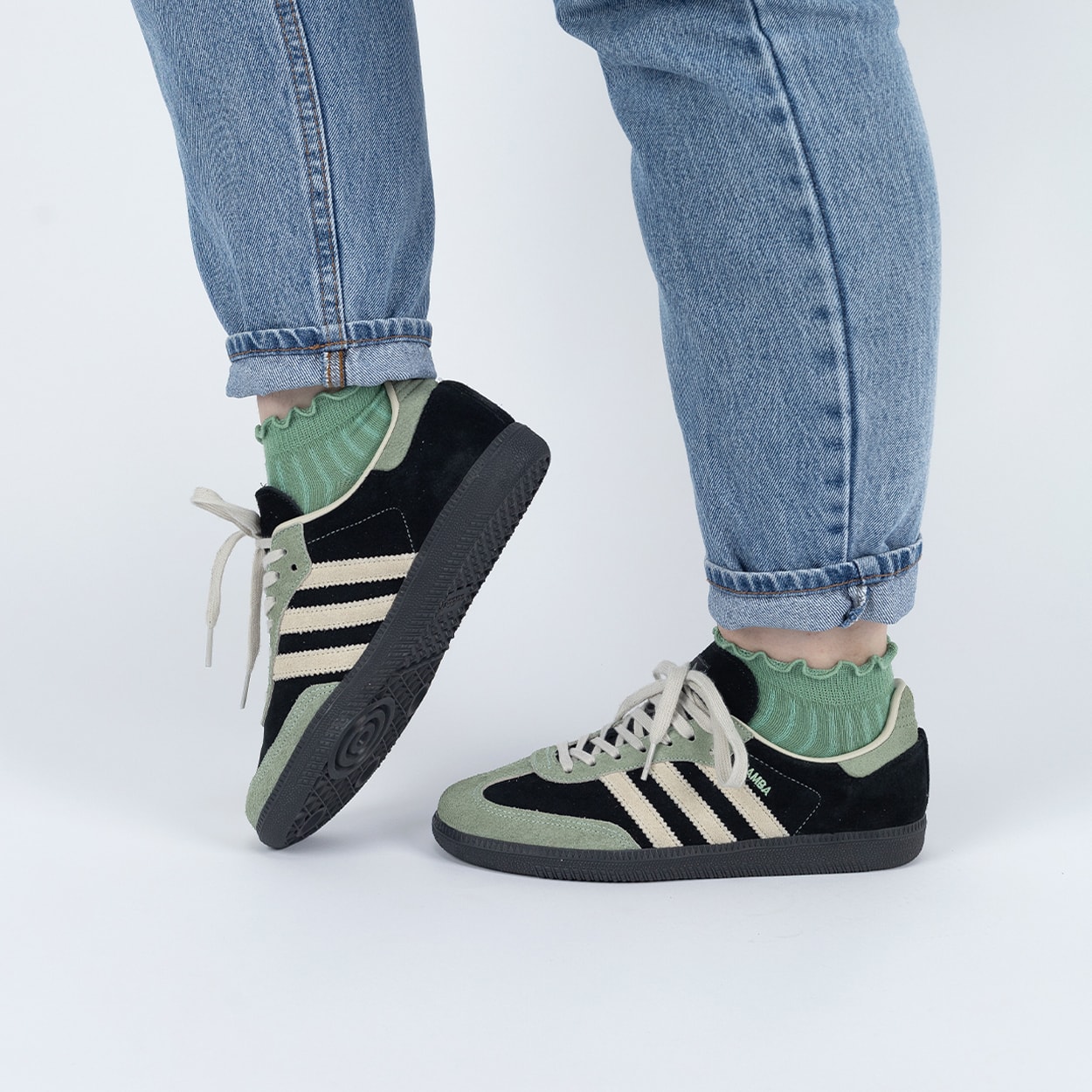 あみ Tênis adidas Samba OG Core Black Alumina JI2680