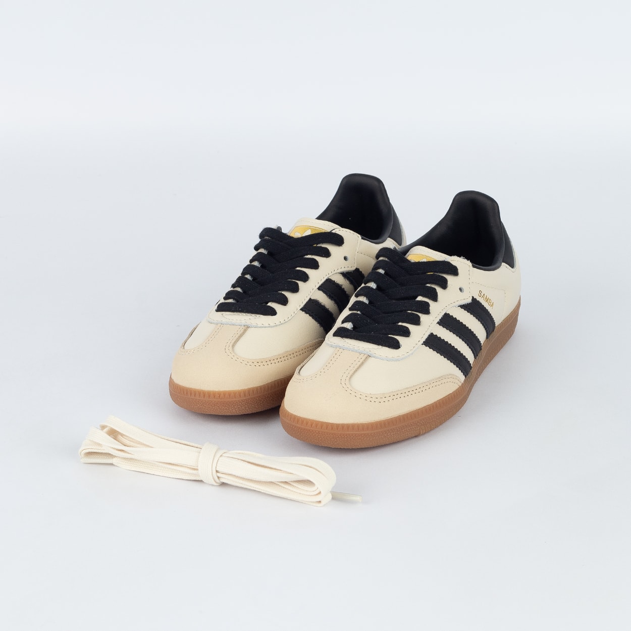 Tênis adidas Samba OG Cream White Core Black ID0478