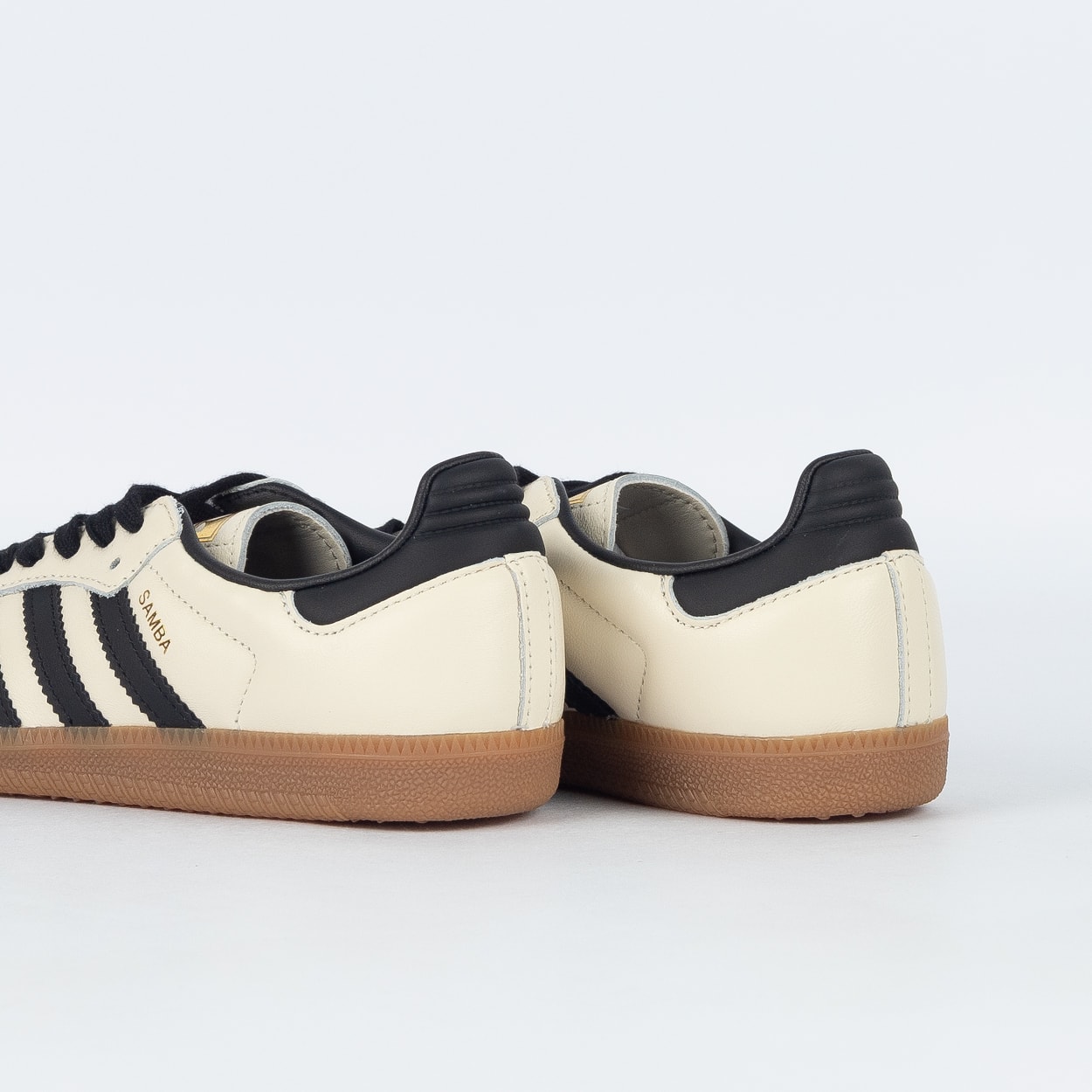 Tênis adidas Samba OG Cream White Core Black ID0478