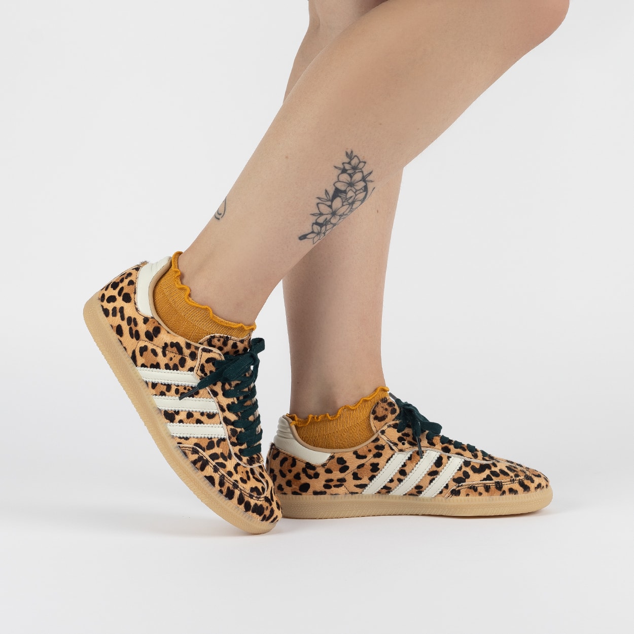Tênis adidas Samba OG Magic Beige Ivory Gum KI6674