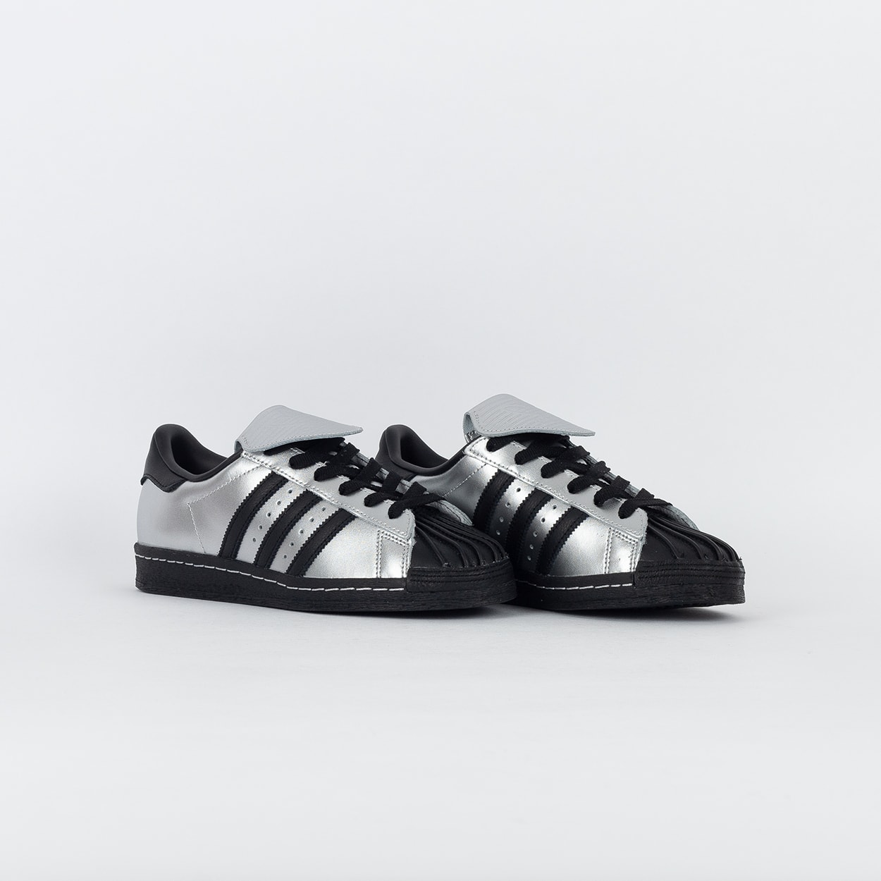 Tênis adidas Superstar 82 Silver Metallic Black JH5669