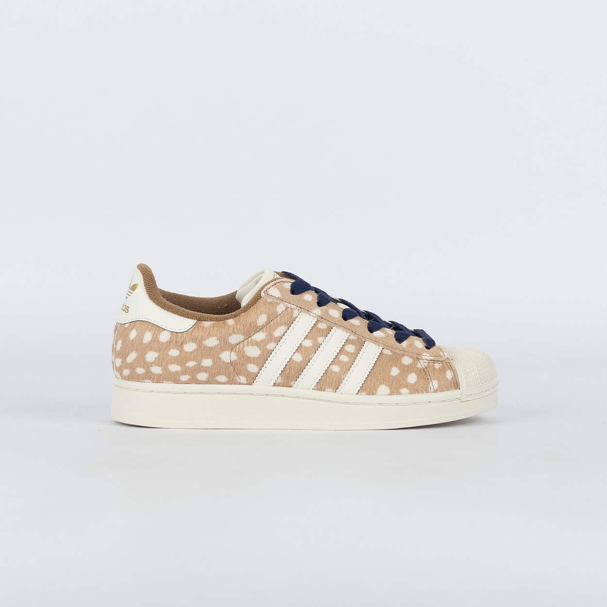 a/tan Tênis adidas Superstar II Brown Desert Off White Dark Blue KJ4642