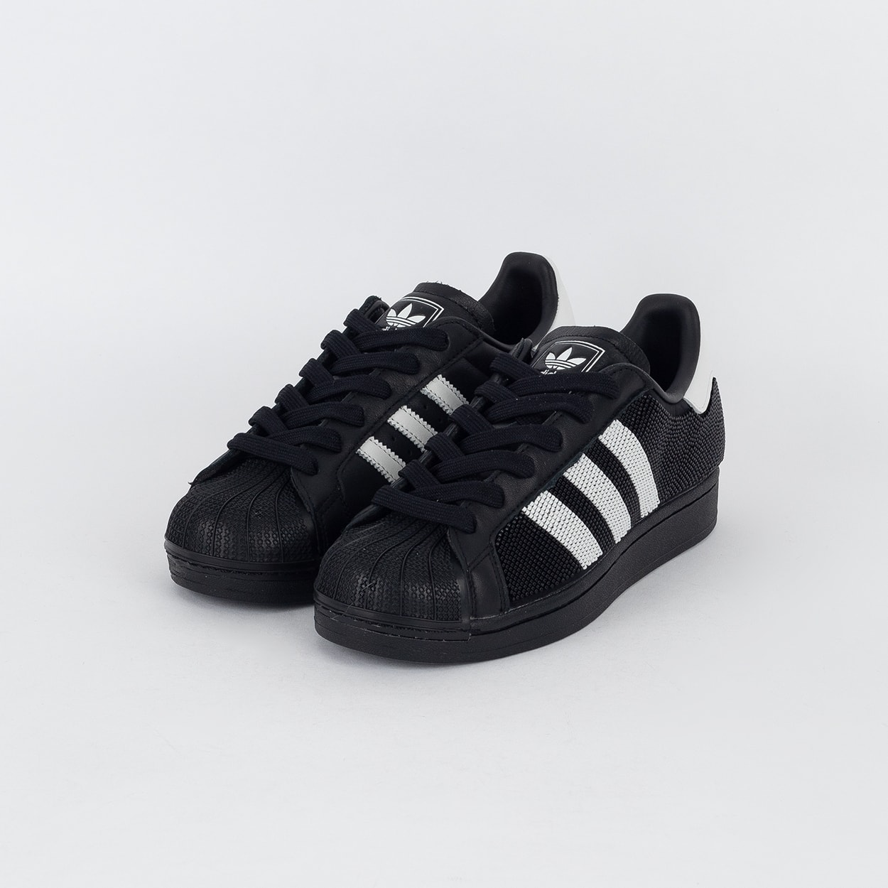 Tênis adidas Superstar II Core Black White JH7098