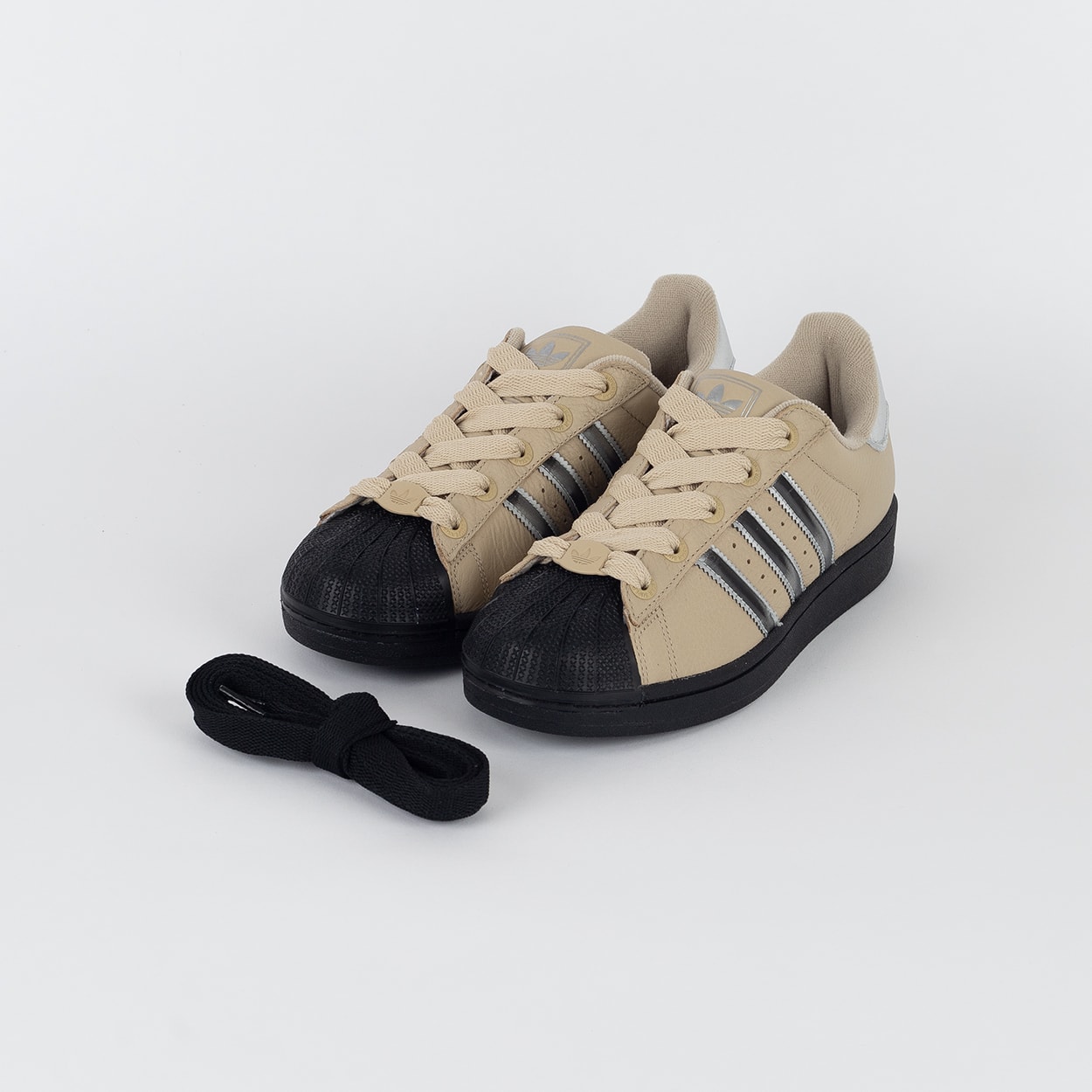 Tênis adidas Superstar II Stone Khaki JR4234
