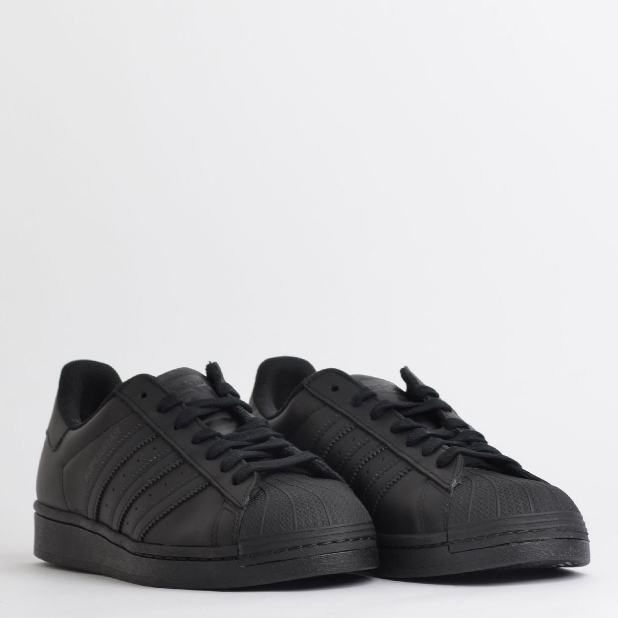 tenis adidas trançado