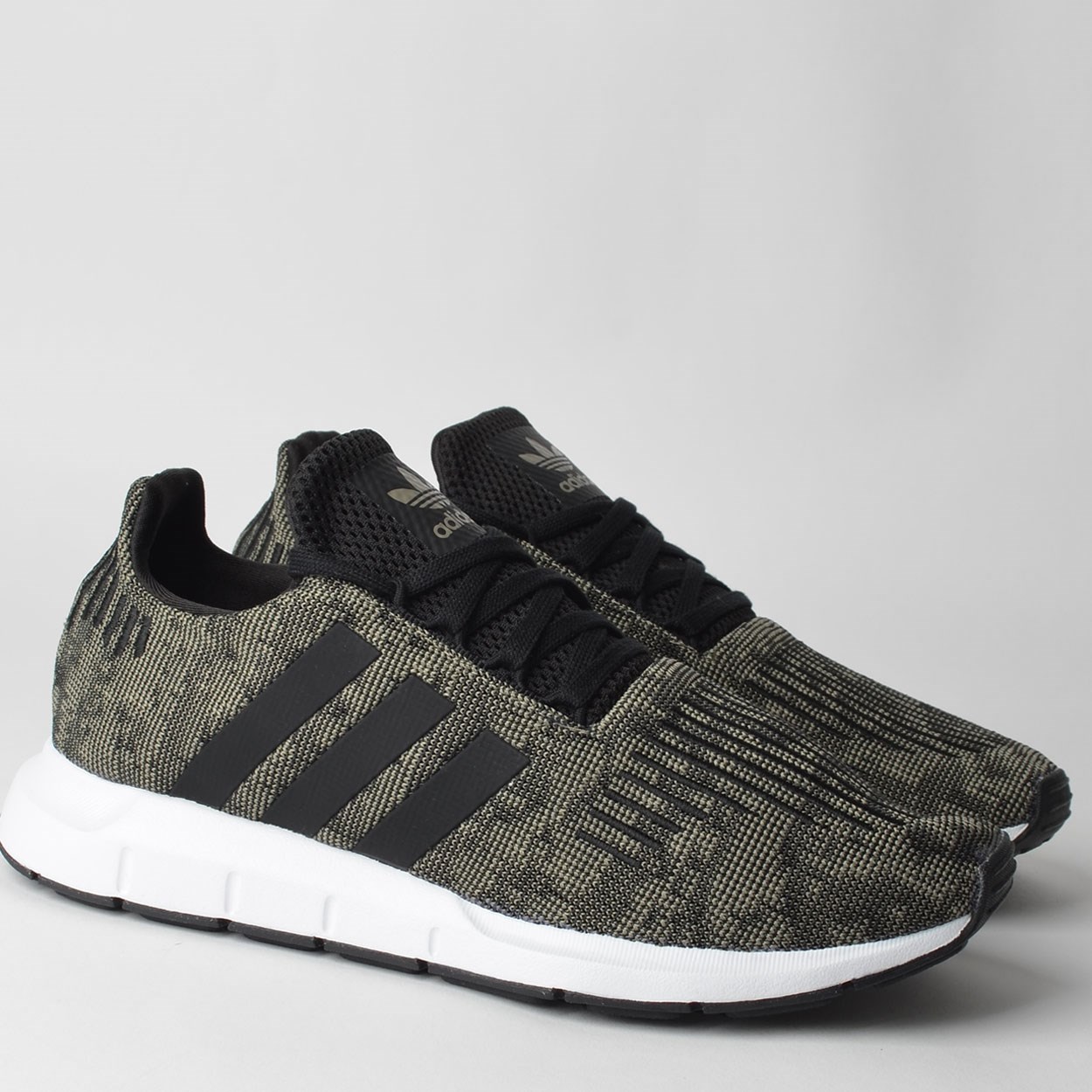 tênis adidas swift run w preto