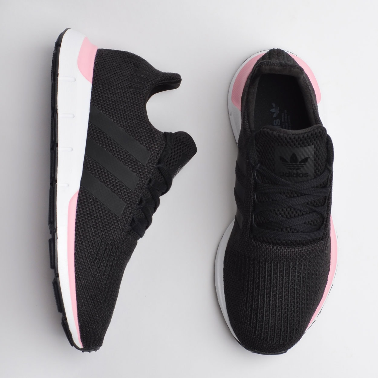 tênis adidas originals swift run w preto