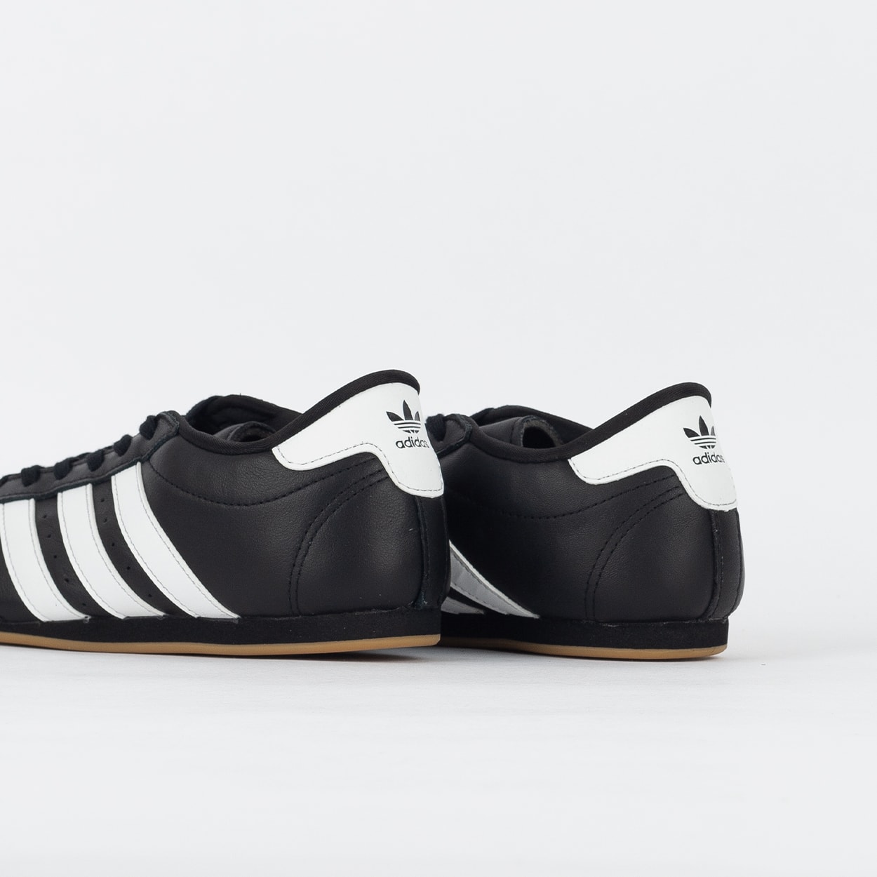 Tênis adidas Taekwondo Lace Core Black White JS1193