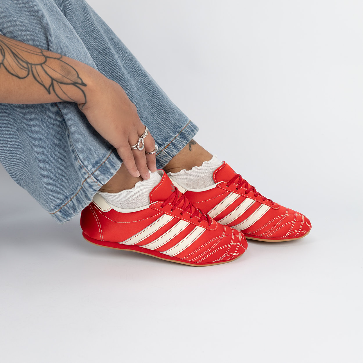 Tênis adidas Taekwondo Lace Off White Better Scarlet JS4044