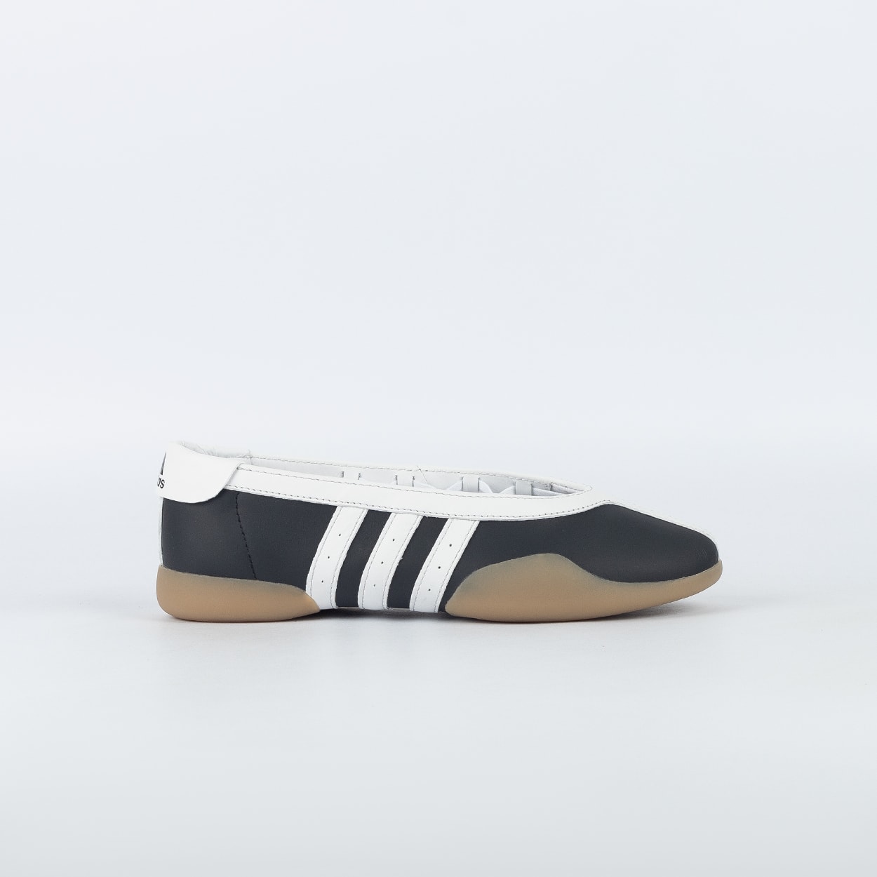 Tênis adidas Taekwondo Mei Ballet W Core Black White Gum JR7031